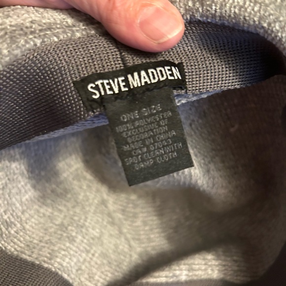 Men’s hat - Picture 2 of 3